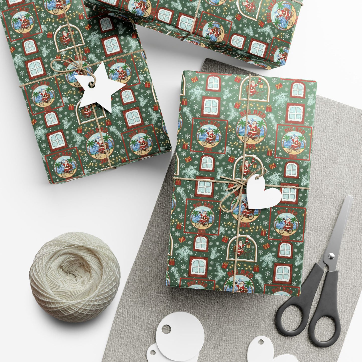 Vintage Santa Snow Globe Pattern Gift Wrap Paper | Christmas Wrapping Paper