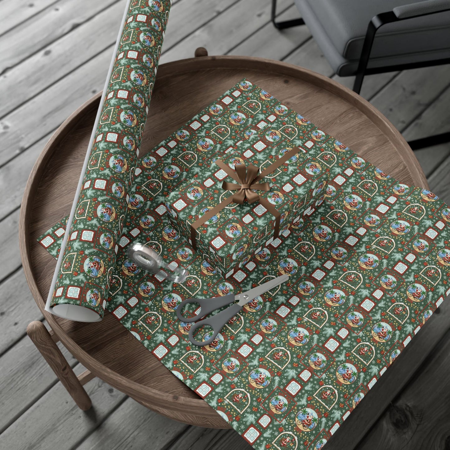 Vintage Santa Snow Globe Pattern Gift Wrap Paper | Christmas Wrapping Paper