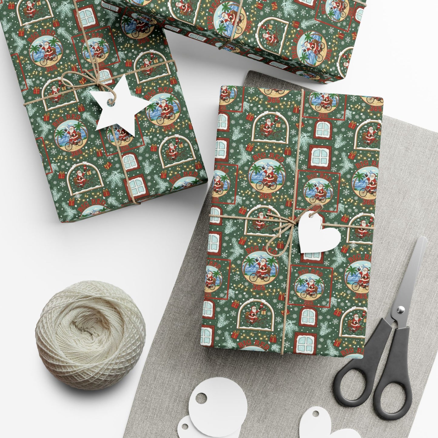 Vintage Santa Snow Globe Pattern Gift Wrap Paper | Christmas Wrapping Paper